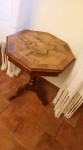 Tavolino ottagonale finemente intarsiato €1,500 - Monforte d'Alba Bellissimo Tel...