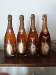 Cerco bottiglie di vino/champagne vecchie €100 - Torino Cerco per...