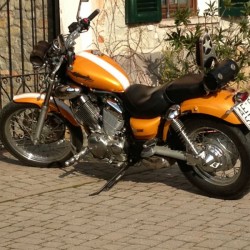 moto (800x600)