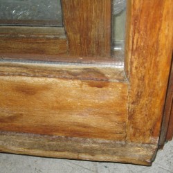 finestra-vecchia-da-riparare-e-verniciare